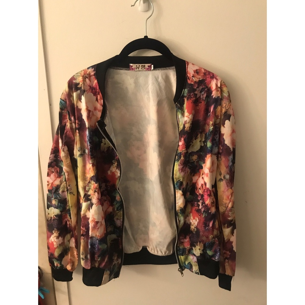 BRAND NEW NEVER WORN!!!